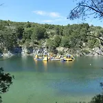 Joli A Front De 아파트