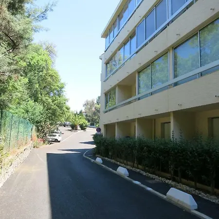 Joli A Front De 公寓