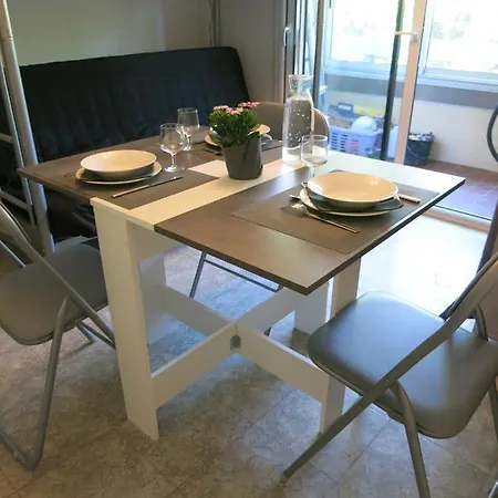 Joli A Front De Saint-Raphaël